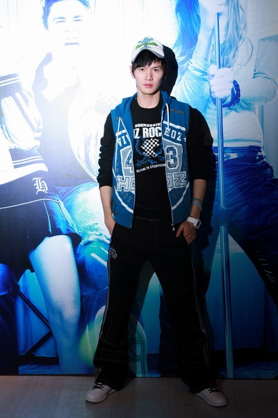 Bao Chunlai poses for a magazine.